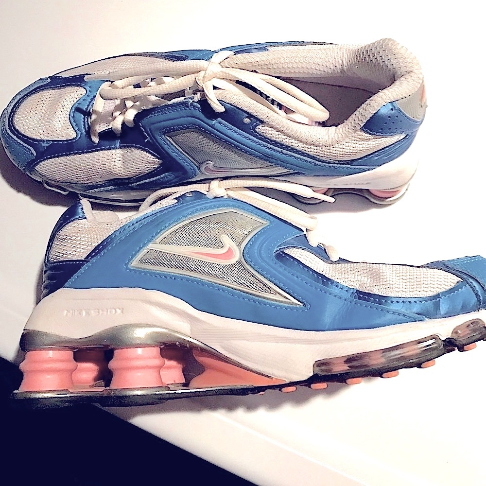 Nike VINTAGE Iconic Blue Shox R4 Athletic Shoes